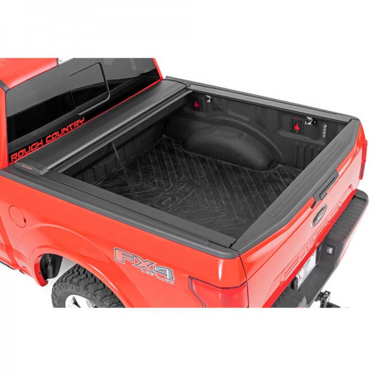retractable-bed-cover-rough-country-5-7 (9).jpg